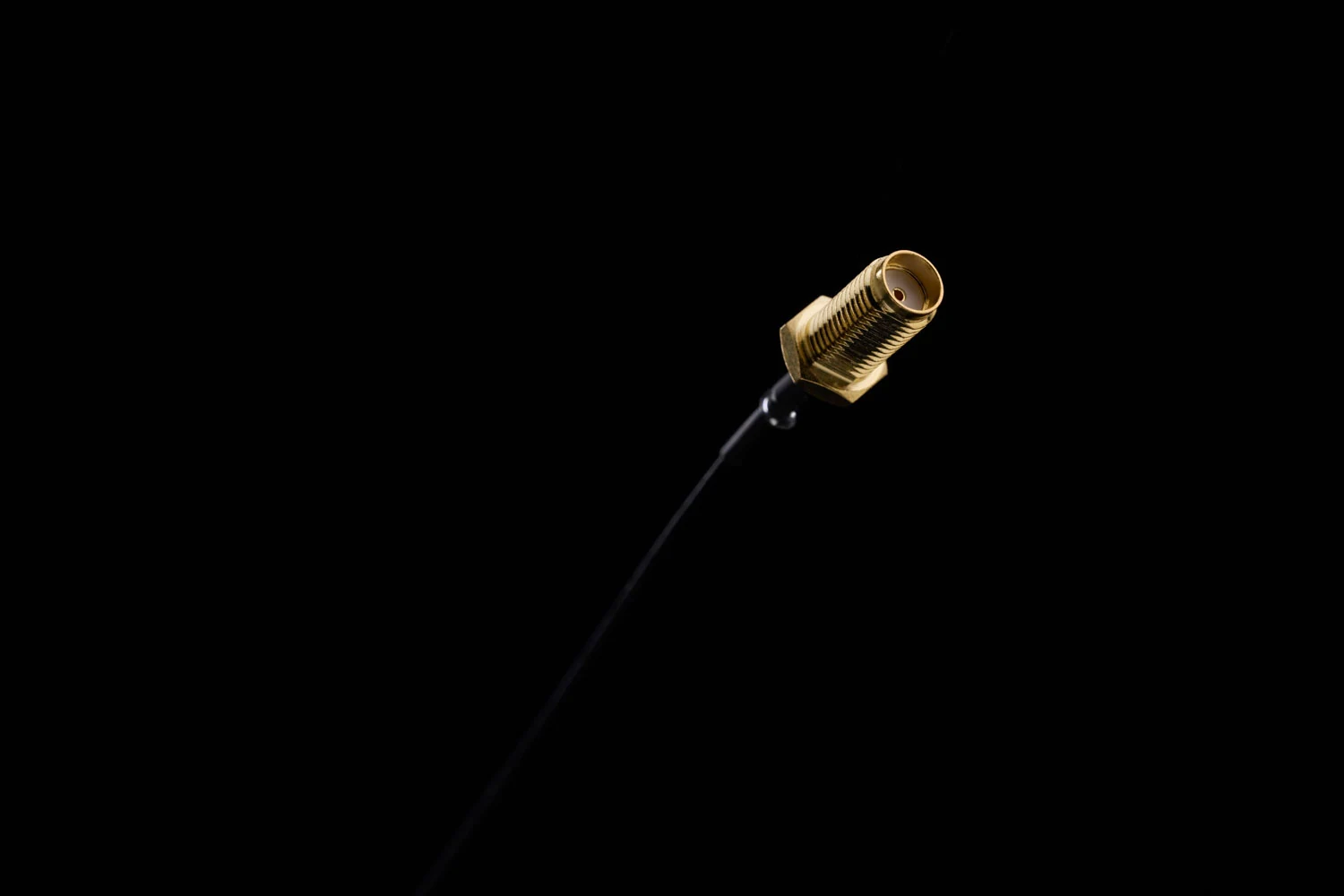A Wormsensing sensor cable, U.FL to SMA.